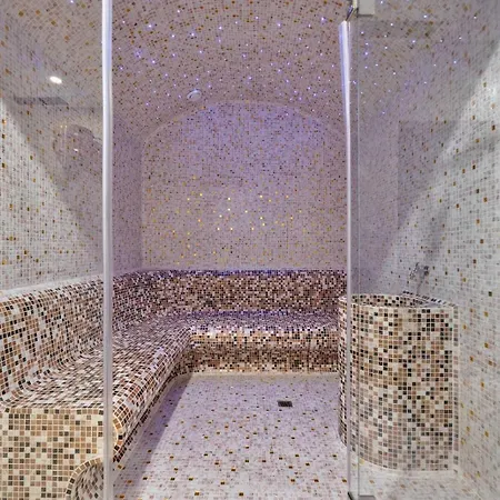 Tomy Forest Cigar Bar زلاتيبور