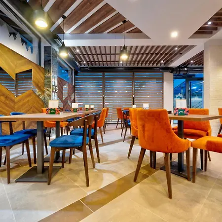 فندق Tomy Forest Cigar Bar