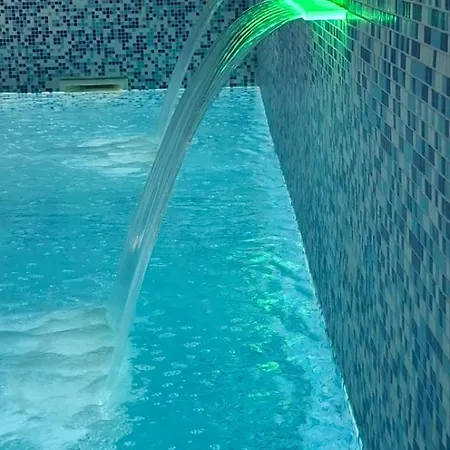 Tomy Forest Cigar Bar فندق زلاتيبور