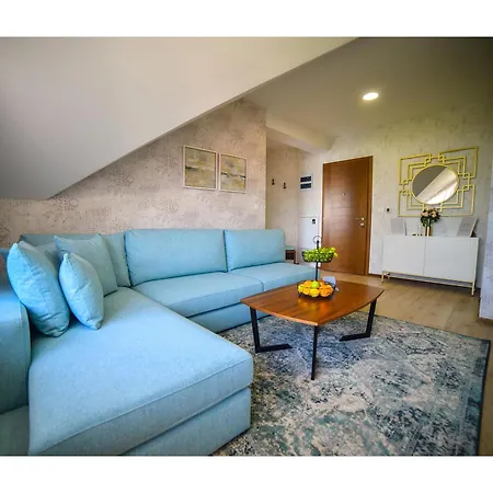 Tomy Forest Cigar Bar Hotel 4*