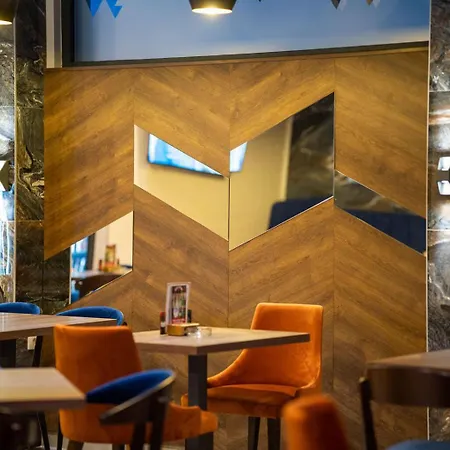 Tomy Forest Cigar Bar Hotel 4*