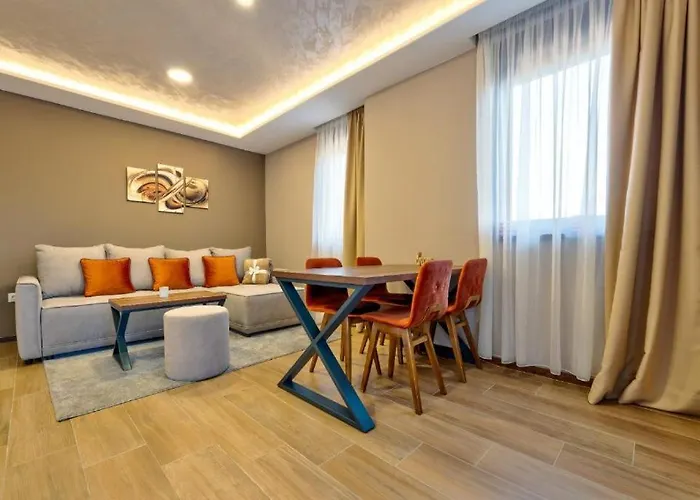 Tomy Forest Cigar Bar Hotel 4*